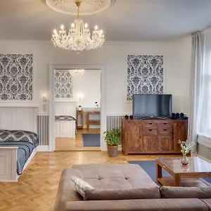 veleslavinova-apartment.praguehotelsweb.com/