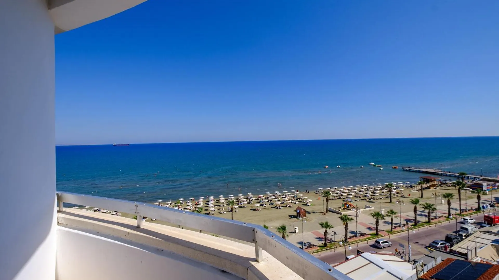 לרנקה Lazuli Sea View Beachfront- Ap 61 0*,  קפריסין